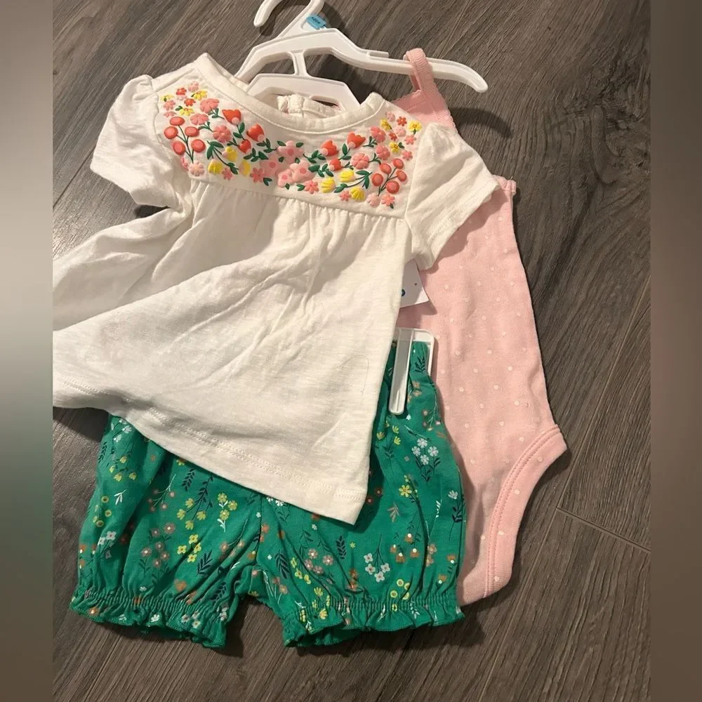 Baby bundle of 6-12 months of clothes - Picture 9 of 12